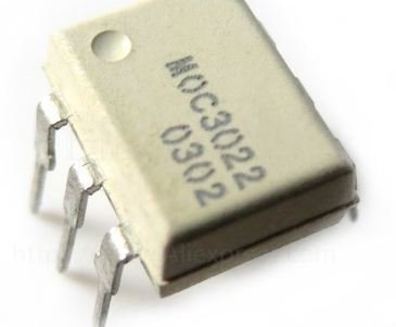 MOC3022 DIP-6 Triac Çıkışlı Optokuplör Entegresi